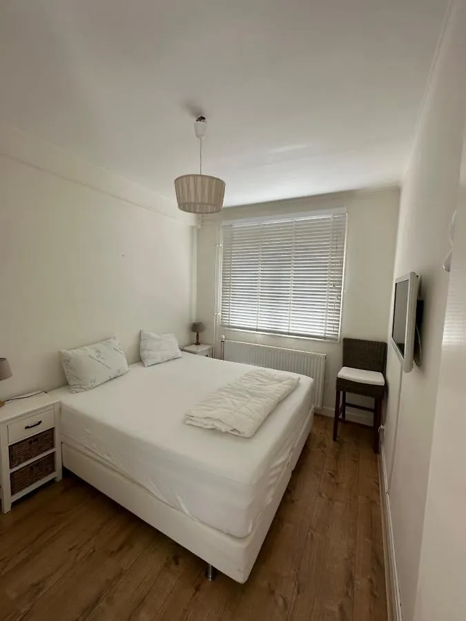 Reef Appartement Zandvoort 0*,  Ολλανδία
